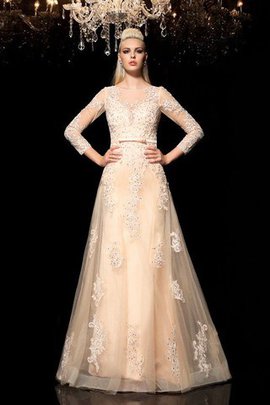 Robe de mariée longue naturel avec manche longue de princesse en satin