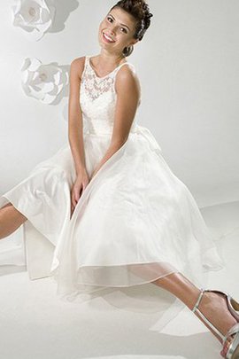 Robe de mariée classique ligne a en organza manche nulle avec ruban