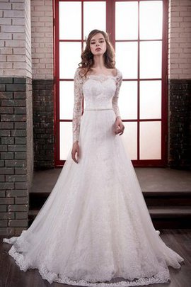 Robe de mariée longue col en bateau textile en tulle ceinture en étoffe avec ruban