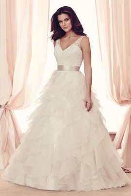 Robe de mariée romantique longue ruchés plongeants v encolure ceinture