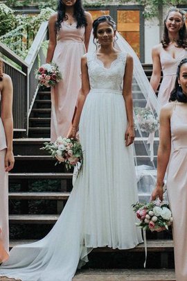 Robe de mariée de traîne courte manche nulle de princesse fantastique en chiffon