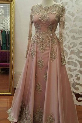 Robe de bal avec manche longue encolure ronde de princesse onirique naturel