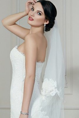 Robe de mariée de col en cœur en dentelle avec lacets de sirène avec sans manches