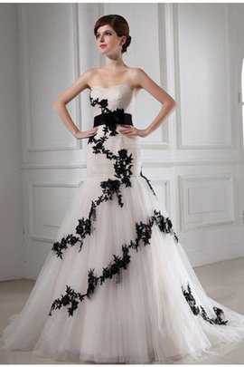 Robe de mariée de col en cœur en tulle avec perle cordon de tour de ceinture empire