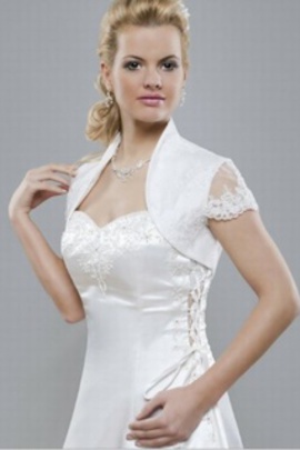 Fabuleux blanc taffetas dentelle luxueuse ourlet bolero