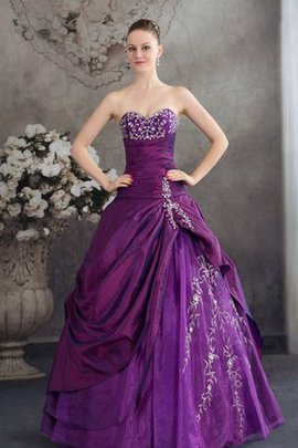 Robe de quinceanera avec broderie ample appliques col en forme de cœur