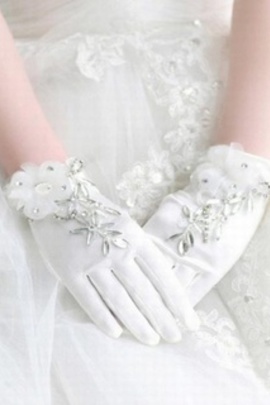 Passionnant avec crystal white satin chic | gants de mariée modernes