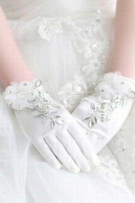 Passionnant avec crystal white satin chic | gants de mariée modernes