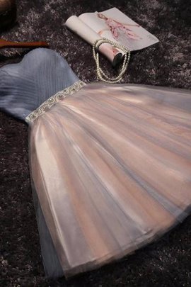Robe fête de la rentrée a-ligne avec perle morden de princesse naturel
