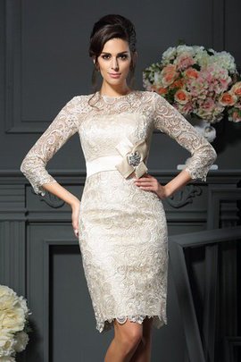 Robe mère de mariée courte naturel orné de nœud à boucle avec manche 3/4 maillot