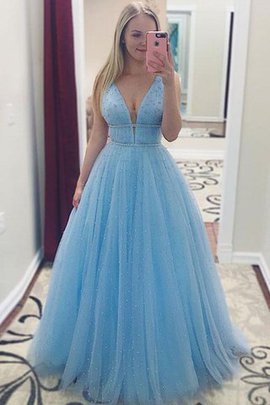 Robe de soirée a-ligne de col en v en tulle fantastique de princesse