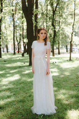 Robe de mariée chic avec décoration dentelle collant jusqu'au sol col ras du cou