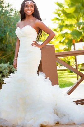 Robe de mariée attrayant manche nulle en organza décolleté dans le dos naturel