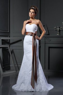 Robe de mariée naturel longue avec sans manches col en forme de cœur de traîne moyenne