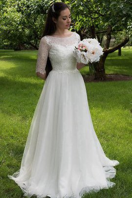 Robe de mariée sage simple de col bateau en dentelle ligne a