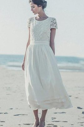 Robe de mariée elégant plissé nature avec manche courte col ras du cou