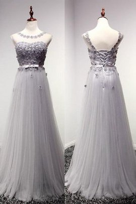 Robe de bal avec manche épeules enveloppants col u profond avec fleurs ligne a en tulle