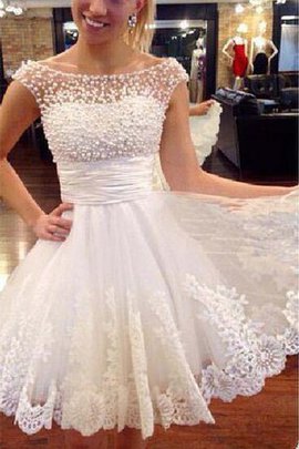 Robe de mariée romantique courte plissage textile en tulle appliques