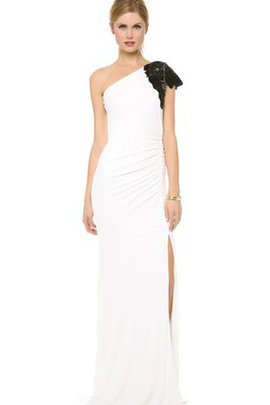 Robe de mariée longue collant avec manche épeules enveloppants en chiffon jusqu'au sol