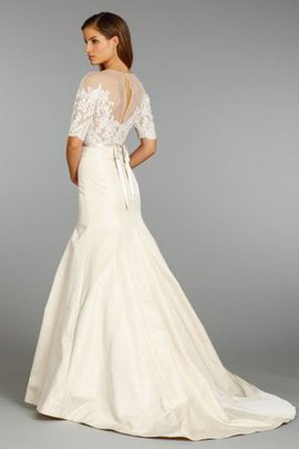 Robe de mariée naturel avec manche 3/4 col u profond avec manche 1/2 avec ruban