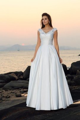 Robe de mariée longue avec perle textile taffetas v encolure decoration en fleur