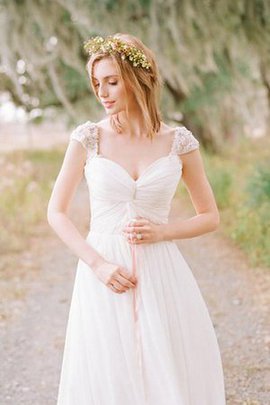 Robe de mariée longue avec chiffon a-ligne de col en cœur de traîne moyenne