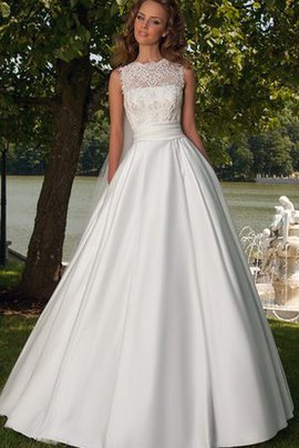 Robe de mariée romantique ligne a avec ruban de traîne courte de col entaillé