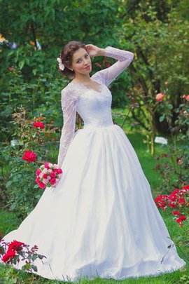 Robe de mariée romantique festonné cordon col élisabéthain col en v foncé