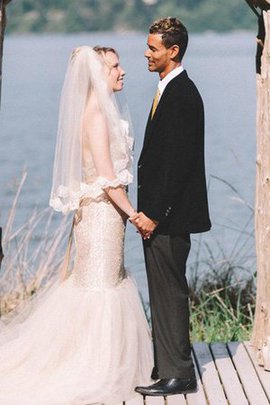 Robe de mariée naturel textile en tulle de traîne courte manche nulle en dentelle