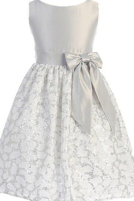 Robe de cortège enfant ligne a col u profond avec décoration dentelle avec sans manches