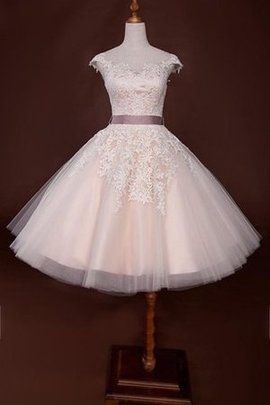 Robe de mariée en tulle avec ruban de longueur à genou avec chiffon fermeutre eclair