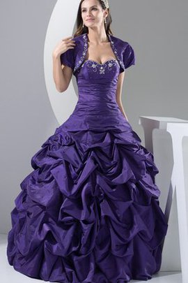 Robe de quinceanera ornée avec broderie de col en cœur de mode de bal