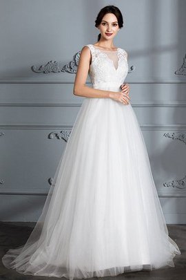 Robe de mariée textile en tulle avec sans manches de traîne courte ligne a de princesse