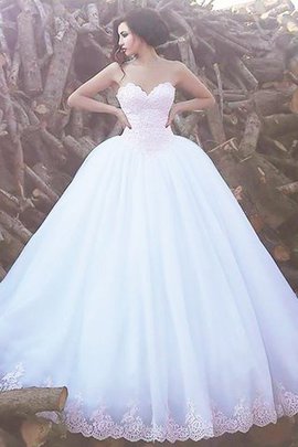 Robe de mariée de mode de bal de traîne courte en organza de col en cœur manche nulle