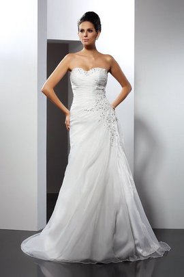 Robe de mariée longue col en forme de cœur en organza a-ligne manche nulle