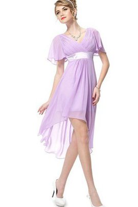 Robe de cocktail bref plissage de col en v asymétrique avec chiffon