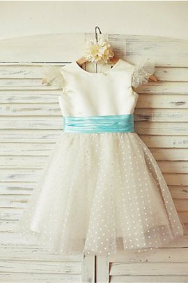 Robe de cortège enfant naturel au niveau de cou avec fleurs arrivée au mollet avec zip