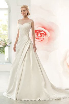 Robe de mariée longue avec fronce ligne a de traîne moyenne col u profond