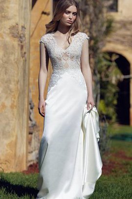 Robe de mariée longue charmeuse avec manche épeules enveloppants gaine v encolure