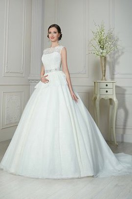 Robe de mariée sobre avec zip longueur au ras du sol avec gradins en dentelle