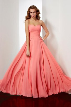 Robe de soirée avec chiffon avec zip col en forme de cœur avec fronce de princesse