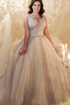 Robe de mariée vintage textile en tulle croisade ruché appliques