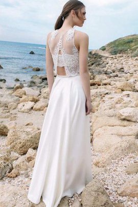 Robe de mariée facile chic nature plissé au niveau de cou