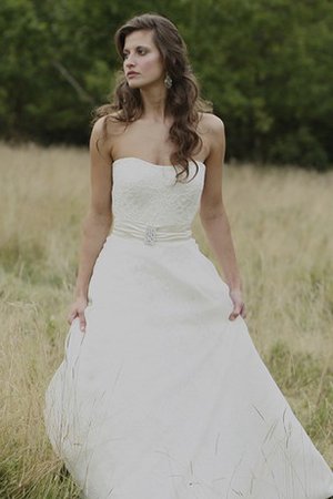 Robe de mariée chic de bustier de traîne courte ligne a de col en cœur - photo 2