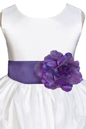 Robe de cortège enfant manche nulle encolure ronde avec fleurs a-ligne de lotus - photo 2