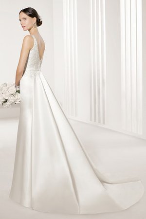 qui serait également parfait pour des fiançailles ou un anniversaire de mariage 9ce2-9u11z-robe-de-mariee-discrete-officiel-en-tout-plein-air-salle-interne-appliques