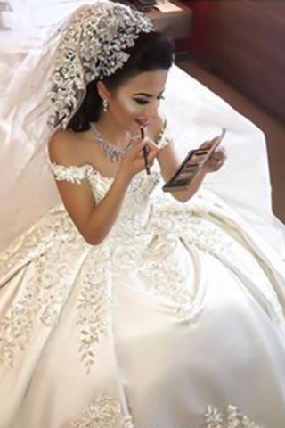 Robe de mariée enchanteur en satin manche nulle de mode de bal de traîne courte - photo 1