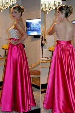 Robe de bal en satin jusqu'au sol de princesse pétillant naturel - photo 2