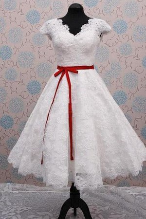Robe de mariée avec manche courte a plage avec ruban avec décoration dentelle avec zip - photo 1