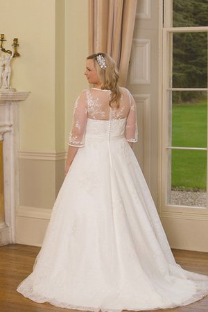 Robe de mariée romantique plissage boutonné en satin en 3/4 manche - photo 2